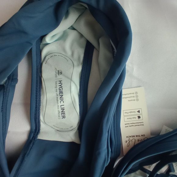 CUPSHE NWT Women's Two-Piece Blue Bikini Scoop Neck V Cut Size Medium - Picture 8 of 9